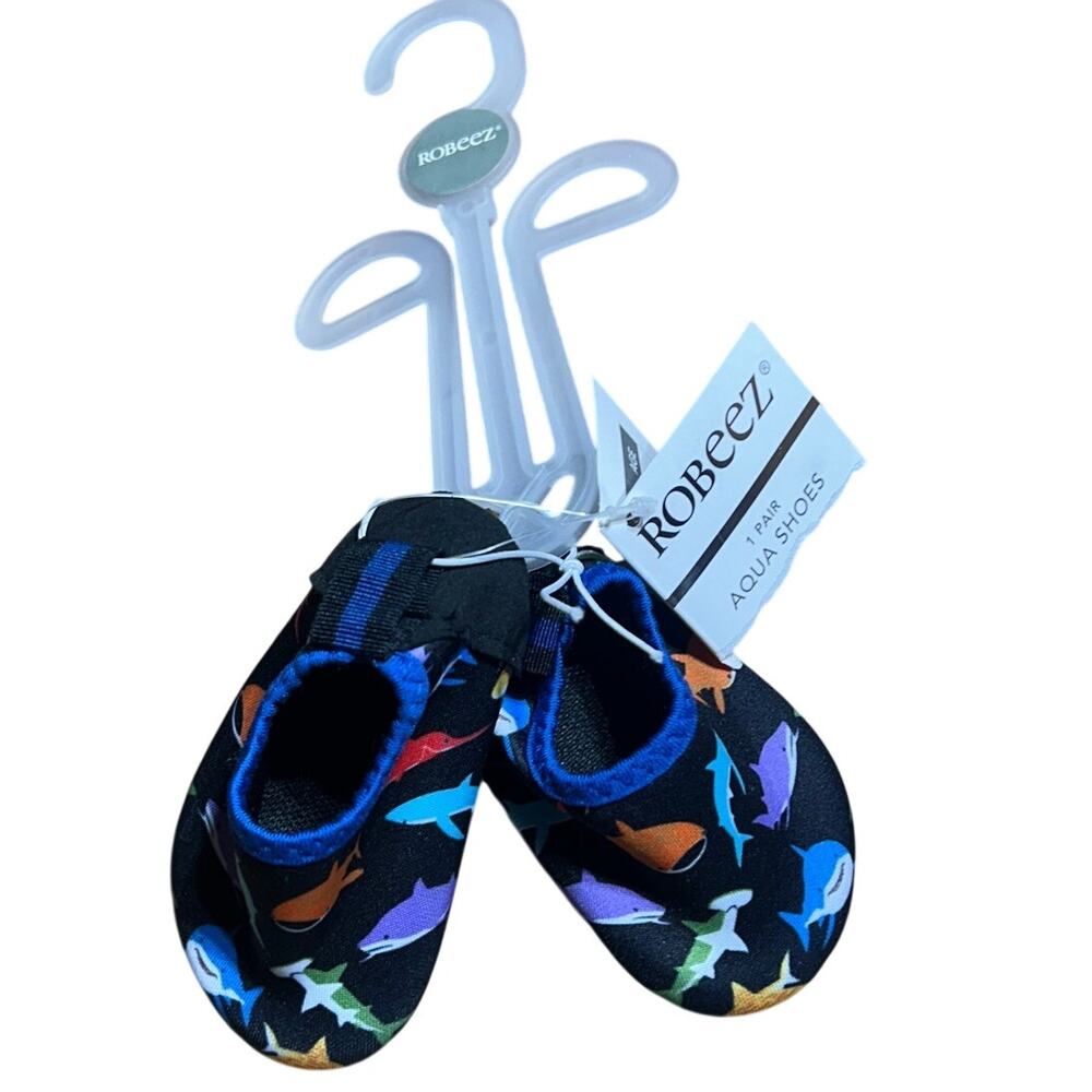 NWT  Robeez aqua shoes in black multi shark print fast drying  baby sz 2 3-6 mth